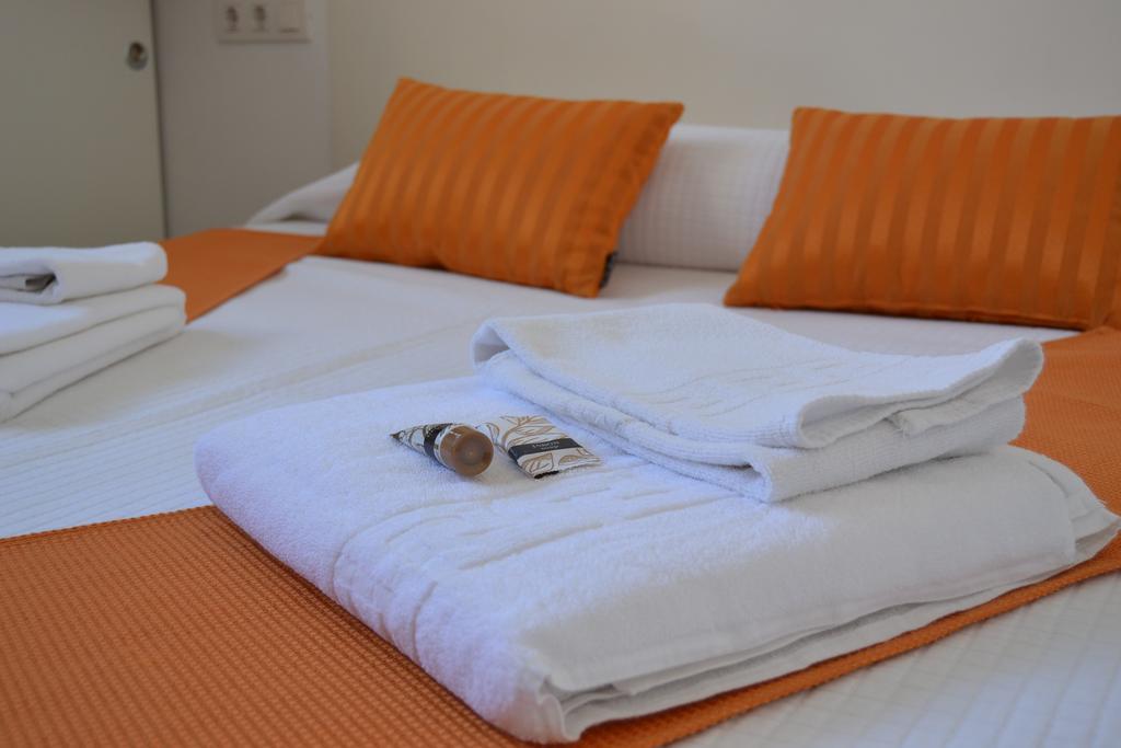 Apartamentos Living Valencia-Vitoria Cameră foto